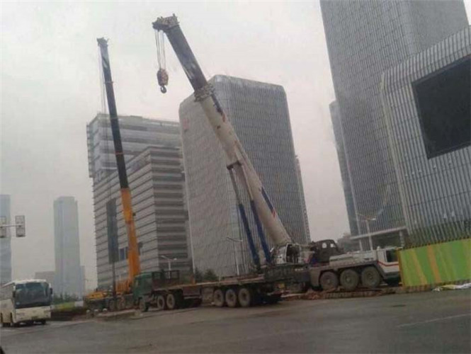 点军区吊车随车吊出租电话多少