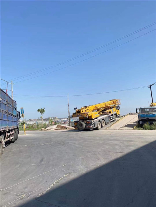 点军区25吨吊车的租赁价格大概是多少？