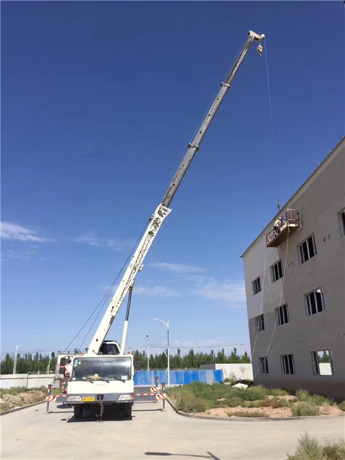 点军区“轻装强干”—— 吊车的 “轻量化臂架” 技术