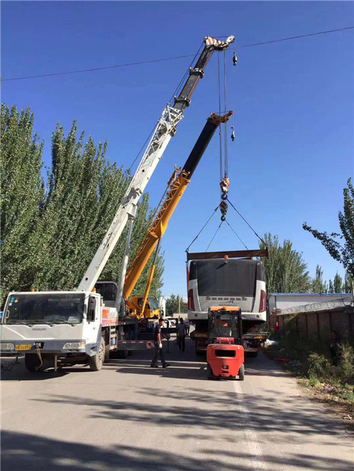 点军区港口集装箱搬运案例